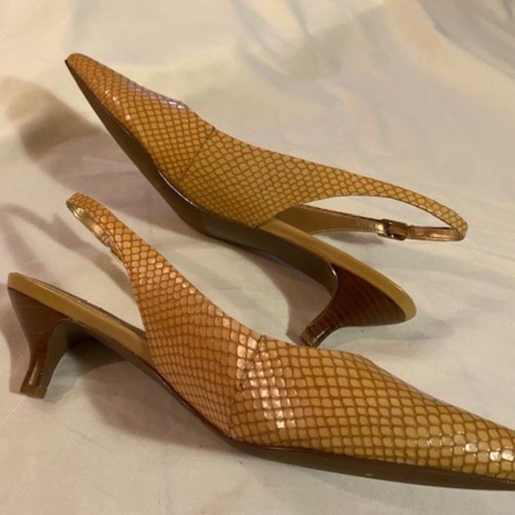 Trotters Fashionable Sling backs - Size 8 Narrow - Picture 7 of 13